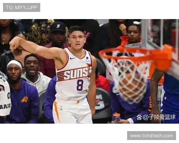 格雷森阿伦称赞布克传球能力称自己会积极跑位配合突破